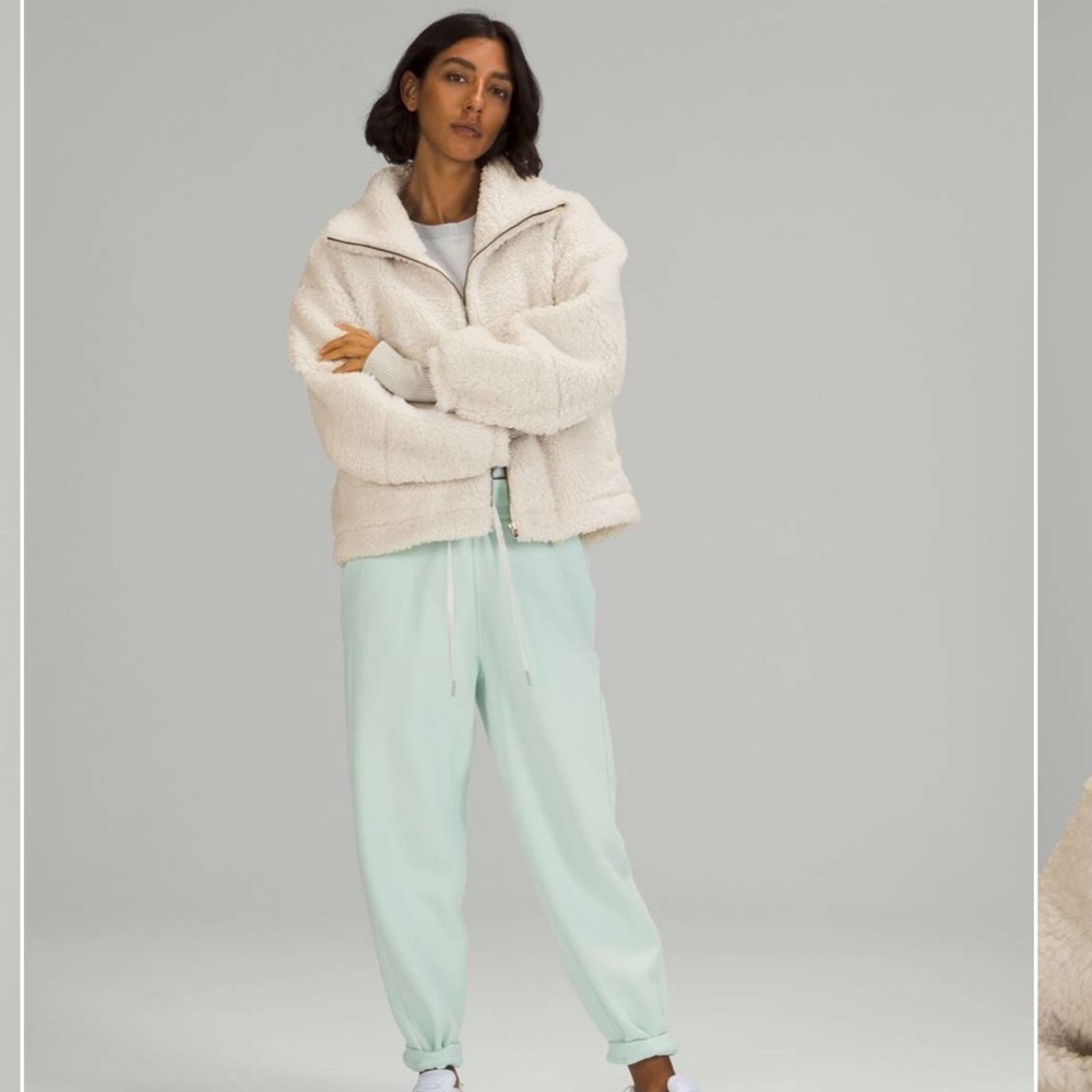 Lululemon Cinchable Fleece Zip-Up Jacket (Like New) Size 10 White Opal - Picture 3 of 12